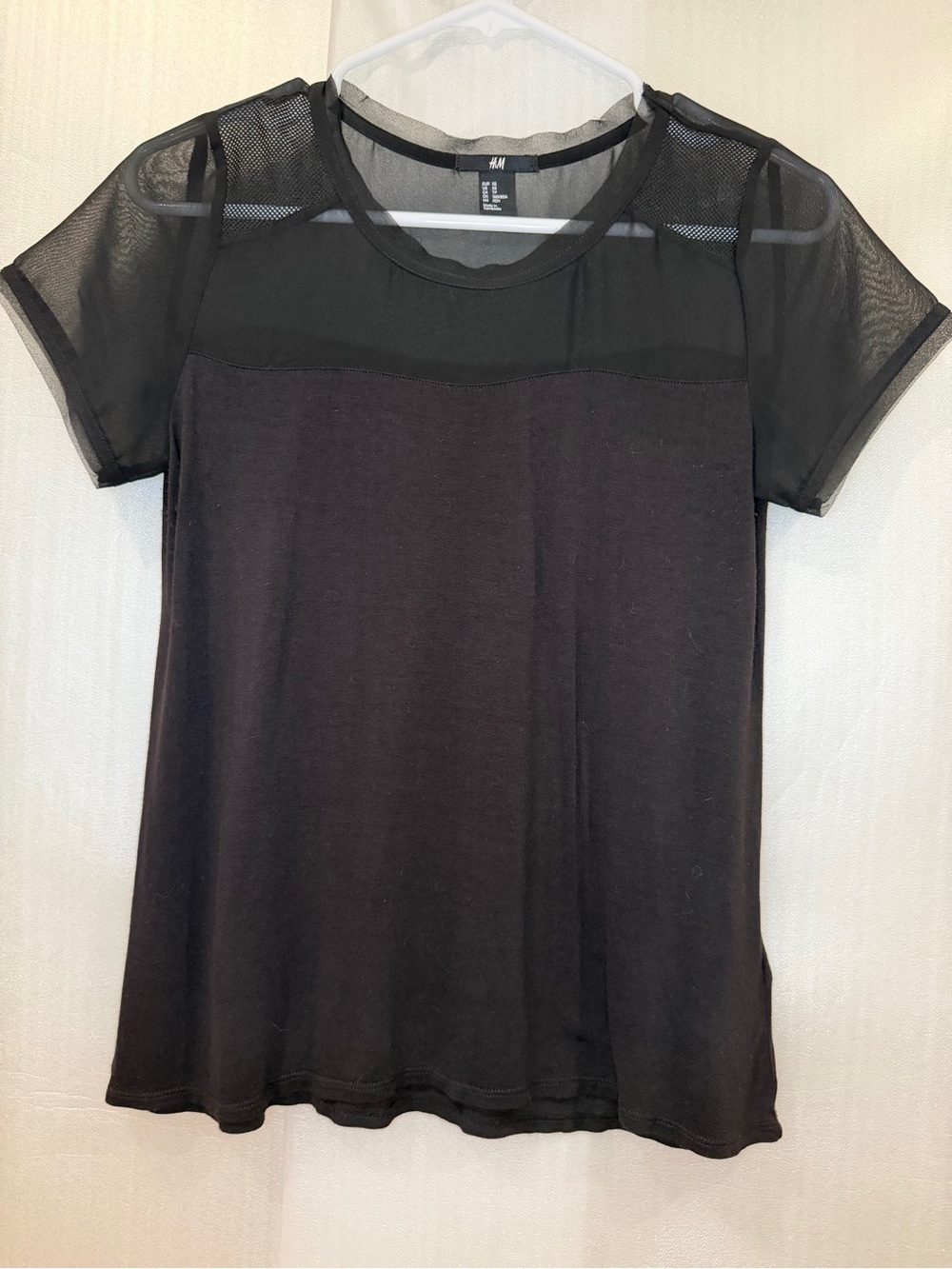Festival Tee H&M Black Mesh Yoke Top with Sheer Sleeve Sz XS